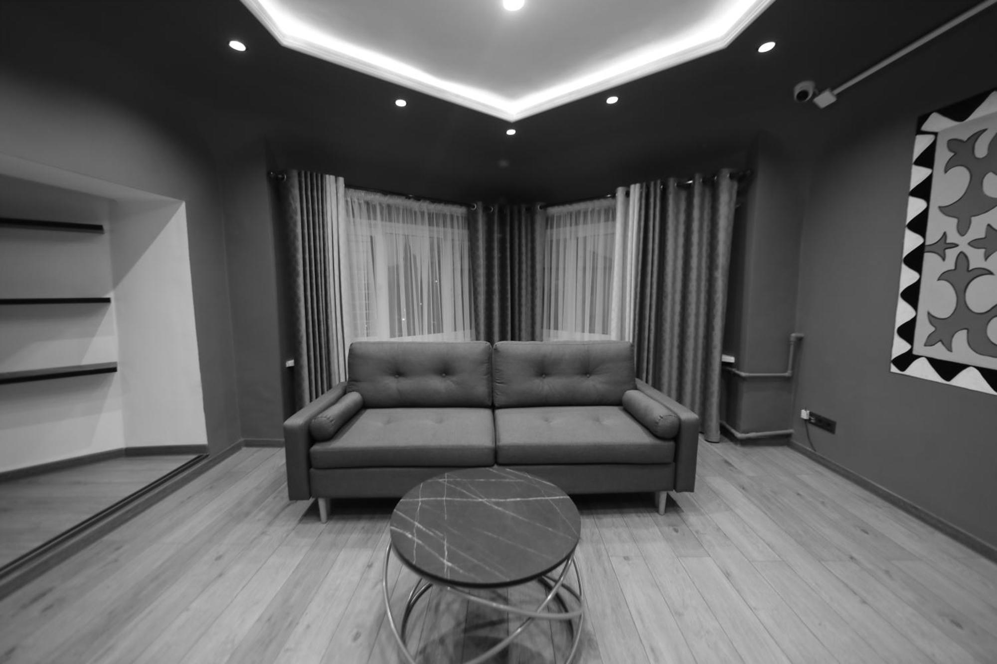 Cozy Hostel บิชเคก ภายนอก รูปภาพ